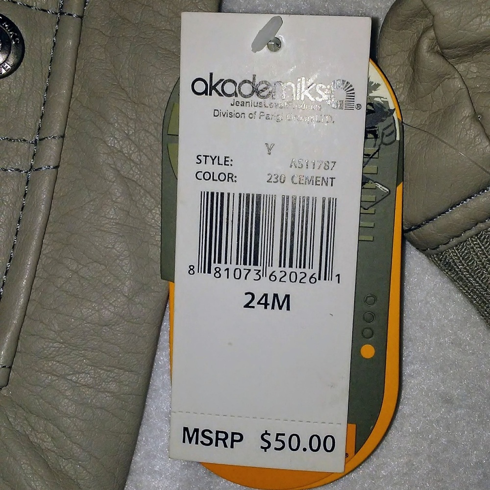 Flight Jacket - Picture 4 of 7